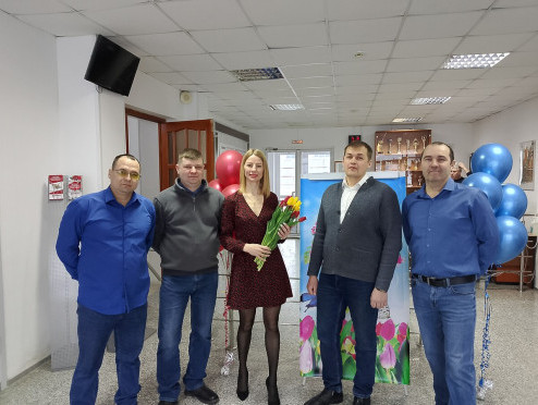Поздравление с 8 марта в коллективе