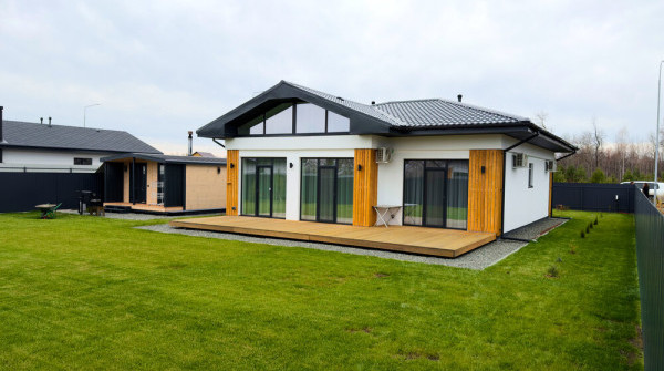 Дом из газобетонного блока БП-400 D400 , КП Новокаменский, ИП Гизбрехт А.А. (ГИКО)