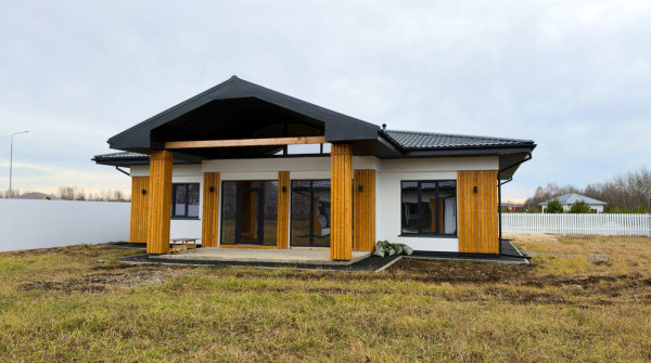 Дом из газобетонного блока БП-400 D400 , КП Новокаменский, ИП Гизбрехт А.А. (ГИКО)